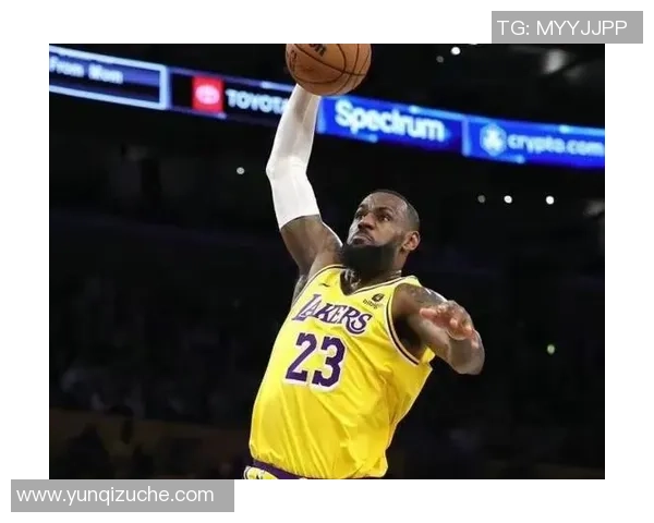 2019年湖人与黄蜂激战回顾球场上的精彩瞬间与战术较量