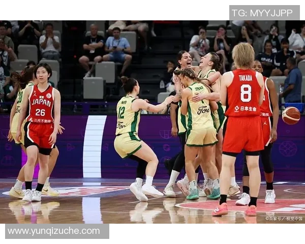 WNBA自由人对阵火花精彩对决争夺季后赛席位的关键战役